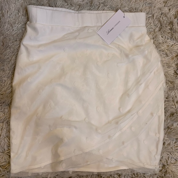 white skirt - Picture 2 of 4